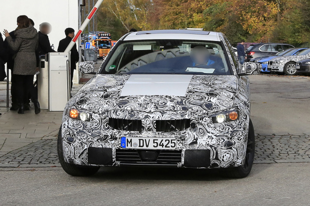 「完全エレクトリックモデル投入か!? BMW 3シリーズ次世代をキャッチ」の1枚目の画像