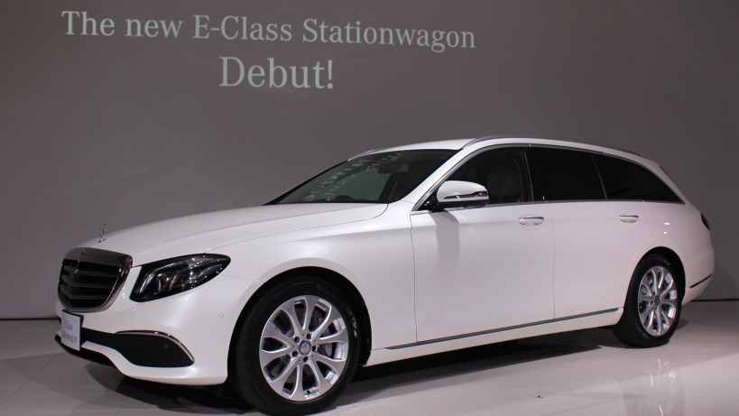 メルセデス ベンツ Eクラス ステーションワゴンは 大容量の荷室とセダン並の静粛性 快適性が自慢 Clicccar Com