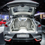 ジャガー・ランドローバーが2020年までに半数を電動化する理由とは？ - jaguar-at-the-la-auto-show-2016_06