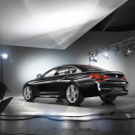「BMW 6シリーズ グラン クーペに「ブラック・サファイア」をまとった33台限定車が登場」の2枚目の画像ギャラリーへのリンク