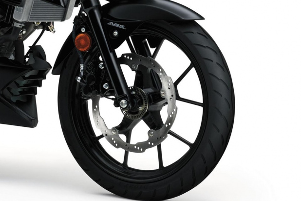「125ccがさらにアツくなるぞ！スズキが新型モデル「GSX‐S125」を発表」の4枚目の画像