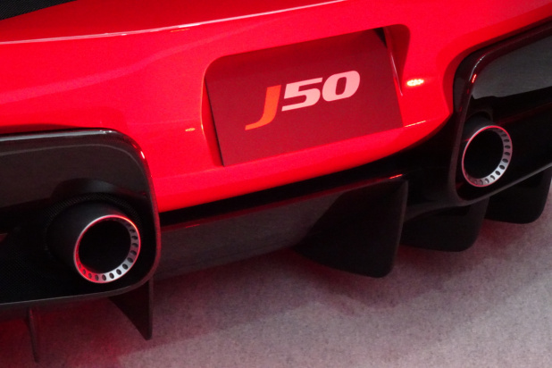 「価格3億!?　たった10台限定の50周年記念車フェラーリJ50をお披露目」の22枚目の画像