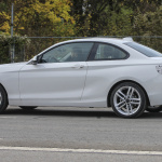 「新イカリング光った！BMW最小クーペ・2シリーズのLCIモデルをキャッチ」の7枚目の画像ギャラリーへのリンク