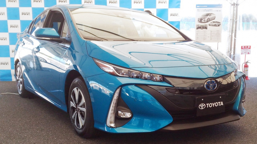 大盛況のイベントで明かされた 新型 プリウスphv の開発秘話とは Clicccar Com