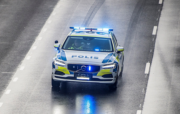 「スウェーデンのパトカー試験にボルボ・V90がトップ合格！」の2枚目の画像