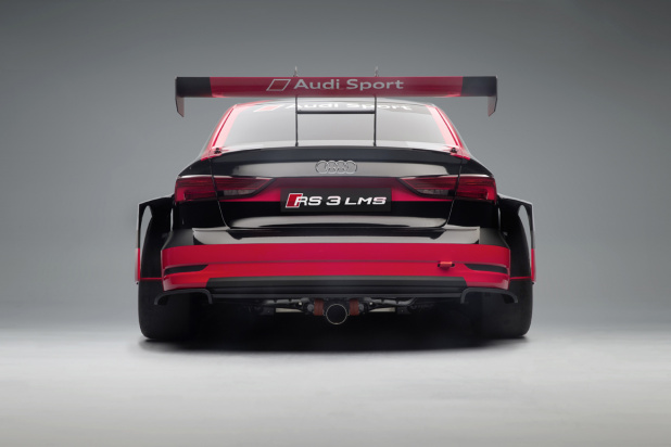 「Audi Sportの手によるレーシングマシン「Audi RS 3 LMS」を1835万円で発売開始」の1枚目の画像