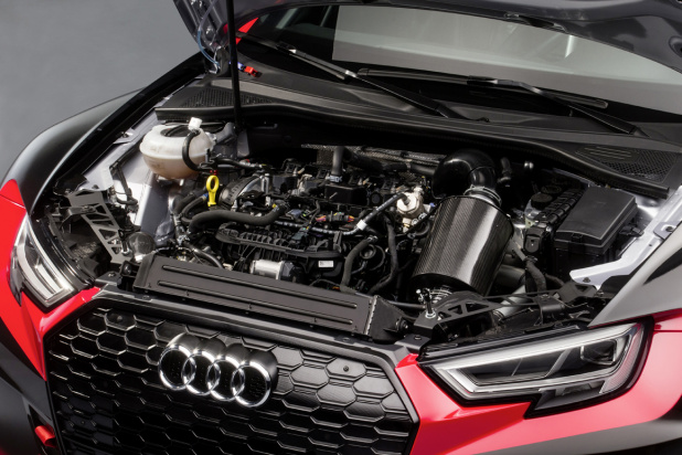 「Audi Sportの手によるレーシングマシン「Audi RS 3 LMS」を1835万円で発売開始」の9枚目の画像