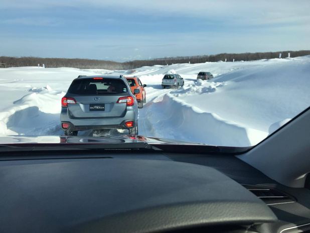 「「雪道も安全に楽しく」スバルAWDが世界の悪路ドライブを変える！」の3枚目の画像