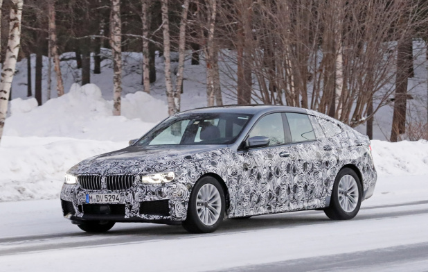 「BMW5シリーズGT後継モデルのMスポーツ パッケージ、豪雪を駆け抜けた！」の1枚目の画像