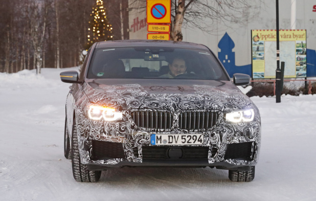 「BMW5シリーズGT後継モデルのMスポーツ パッケージ、豪雪を駆け抜けた！」の10枚目の画像