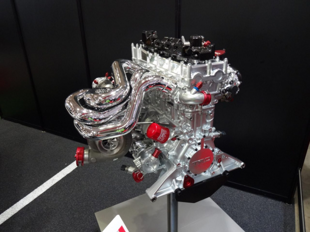 「【東京オートサロン2017】2リッターで600馬力！驚異のTRDオリジナルエンジン」の2枚目の画像