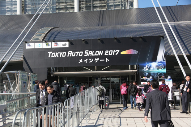 「【東京オートサロン2017】F1ファン必見！NSXに隠されたお宝と会場内のF1関連アイテムたち」の40枚目の画像