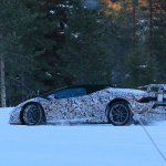 「ランボルギーニの新型モデル「ペルフォマンテ」、厳冬のスカンジナビアにプロトタイプの姿！」の4枚目の画像ギャラリーへのリンク