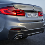 「歴代モデルも集結!!  Eクラスを超える脅威のCd値0.22を達成した新型BMW5シリーズ」の9枚目の画像ギャラリーへのリンク