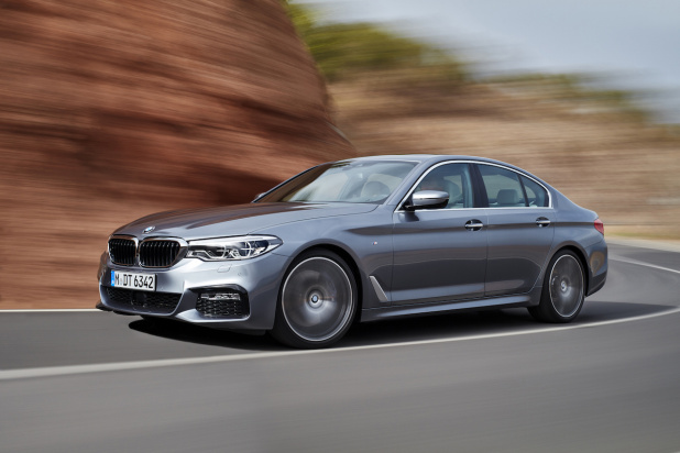 「歴代モデルも集結!!  Eクラスを超える脅威のCd値0.22を達成した新型BMW5シリーズ」の15枚目の画像