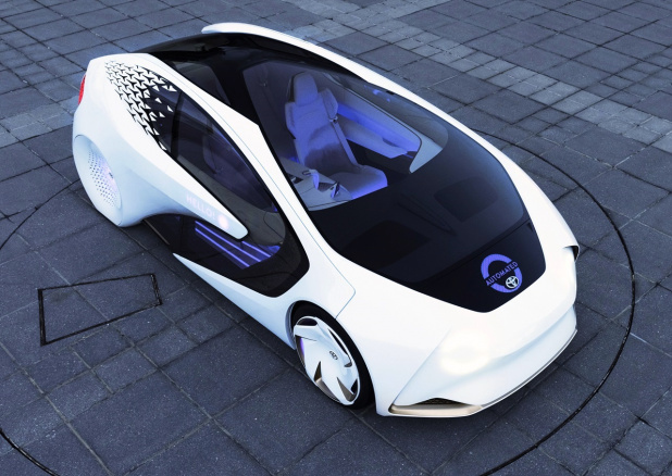 「クルマの未来はこうなる!? トヨタが「ナイト2000」を彷彿させるコンセプトカーを公開！」の3枚目の画像