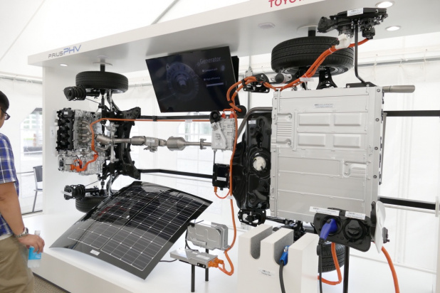 「新型プリウスPHVの太陽光でも走る「ソーラー充電システム（約28万円）」で元は取れる？ 洗車機は使える？」の11枚目の画像