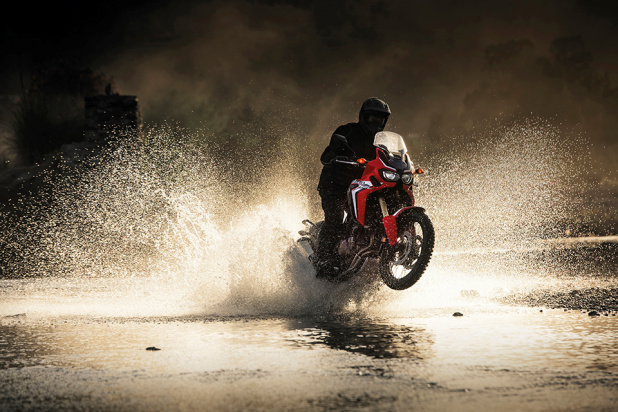 「ホンダが誇る最高のアドベンチャーバイク「CRF1000L Africa Twin」に新色追加！」の5枚目の画像
