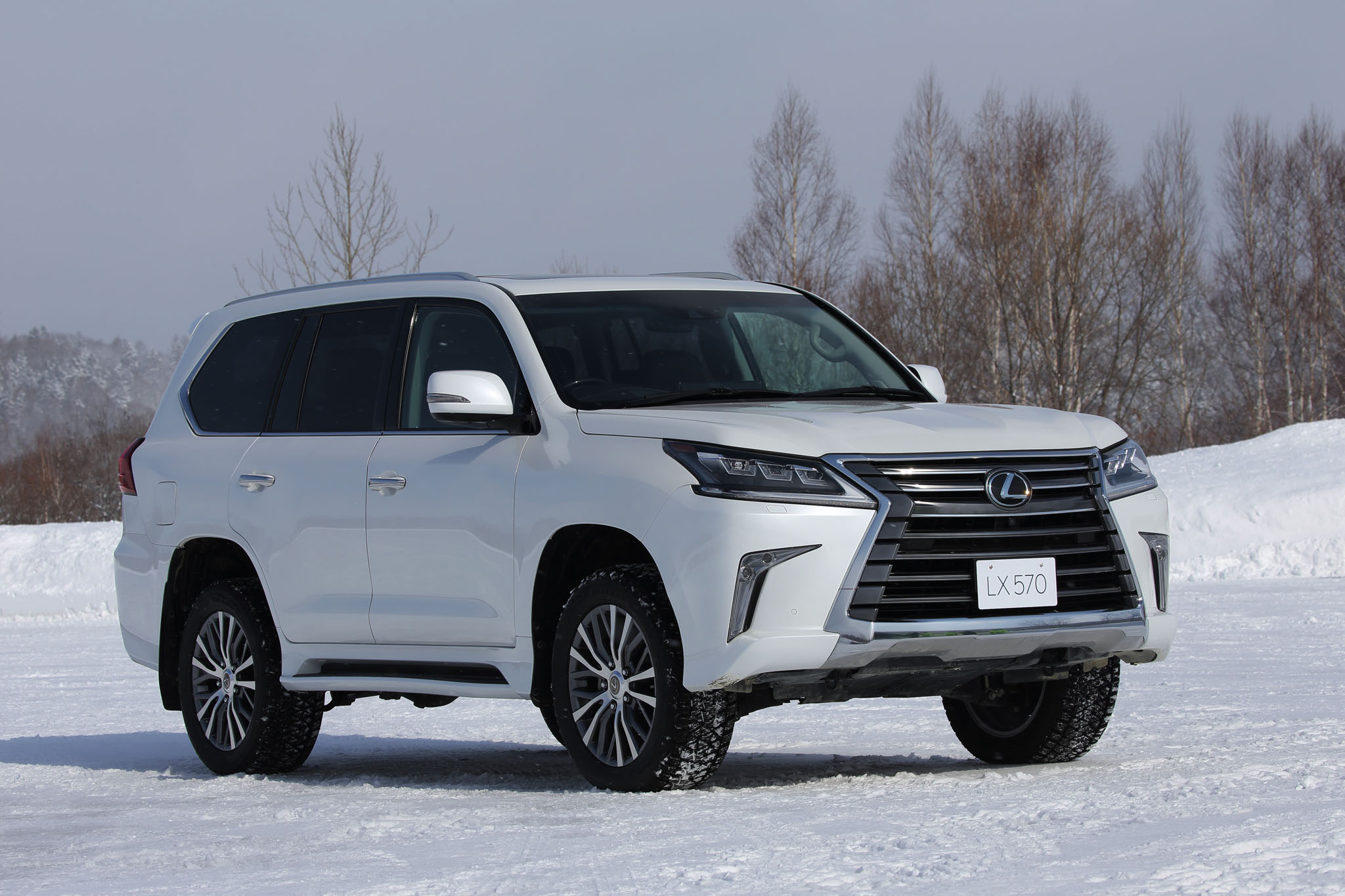 レクサスに乗って雪道ガンガン ちょいと贅沢なスノードライブを楽しんだ Clicccar Com