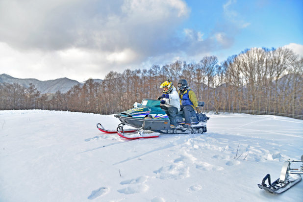 「誰でも体験可能！スノーモービルに乗ってみたら超エキサイティングだった！【本気の雪バイク・ツーリング編】」の5枚目の画像
