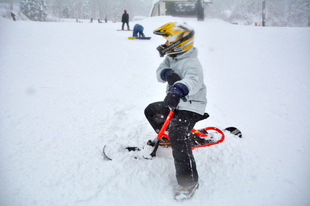 「スキー場でできるバイク遊び？スノーモトをやってみた！」の19枚目の画像