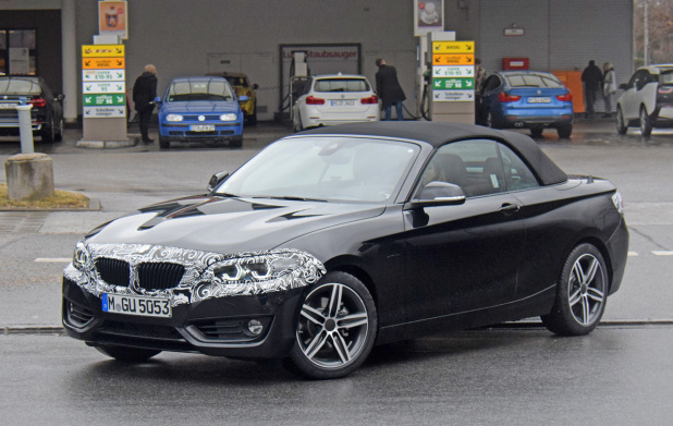 「BMW・2シリーズ カブリオレ改良型、最新「iDriveシステム」搭載へ！」の4枚目の画像