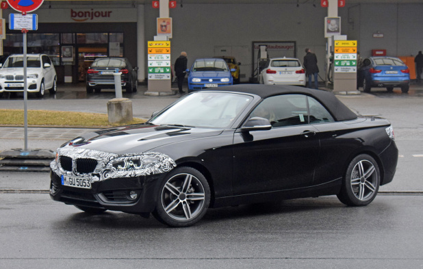 「BMW・2シリーズ カブリオレ改良型、最新「iDriveシステム」搭載へ！」の5枚目の画像