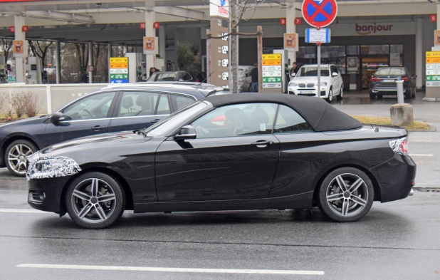 「BMW・2シリーズ カブリオレ改良型、最新「iDriveシステム」搭載へ！」の7枚目の画像