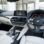 【新型BMW5シリーズ試乗】部分自動運転技術を含む7シリーズ譲りの先進装備を満載 - BMW_5series_14