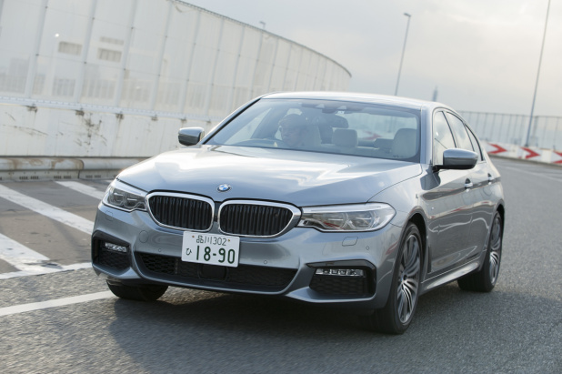 「【新型BMW5シリーズ試乗】部分自動運転技術を含む7シリーズ譲りの先進装備を満載」の4枚目の画像