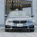 【新型BMW5シリーズ試乗】内装の質感と居住性、積載性も見逃せない魅力 - BMW_5series_30