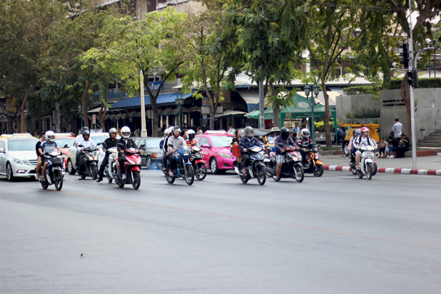 「周りを見ればバイクバイクバイクという感じ。タイへ行ってバイク事情を見て体験してきた！【海外バイク旅行記 Vol.1】」の8枚目の画像