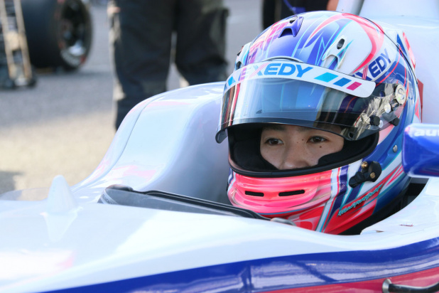 「嬉しい初ポイント！注目の女性ドライバー・三浦愛選手が全日本F3の鈴鹿で5位を獲得！」の11枚目の画像