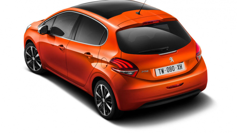 プジョー 8がマイナーチェンジを実施 限定車 8アリュール シエロ プラス を設定 Clicccar Com