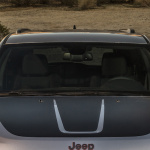 悪路走行を得意とするジープ・グランドチェロキーの限定車「トレイルホーク」が発売 - 2017 Jeep® Grand Cherokee Trailhawk