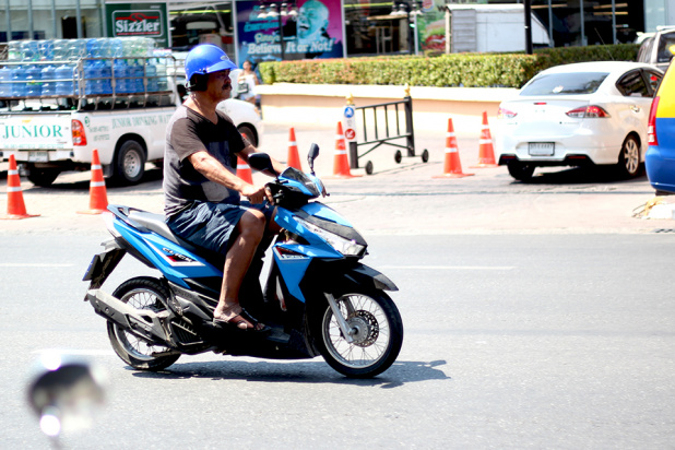 「安全意識の高そうなライダーは1割も居ない感じ。タイへ行ってバイク事情を見て体験してきた！【海外バイク旅行記 Vol.3】」の8枚目の画像