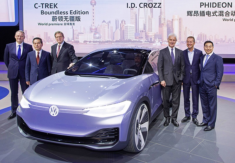 Volkswagen I D Crozz 画像 世界の自動車各社が中国への電動車投入を優先するワケは 上海モーターショー17 Clicccar Com