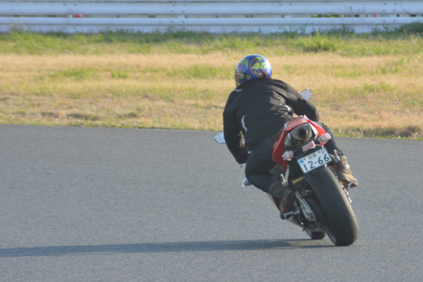 「サーキットデビューにピッタリ！何から何まで教えてくれる「BATTLAX FUN ＆ RIDE MEETING」に行ってみた！（前編）」の13枚目の画像