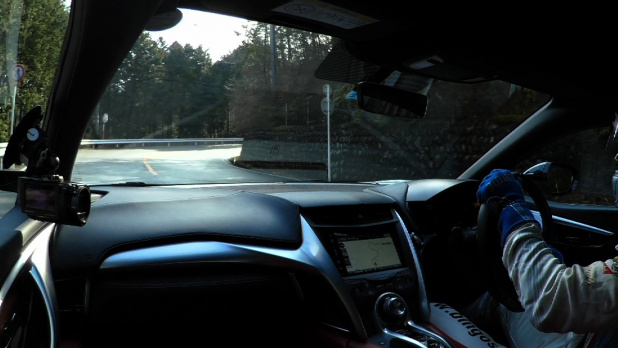 「公道を全開走行！新型ホンダ・NSXが京都嵐山の峠を走るッ!!」の12枚目の画像