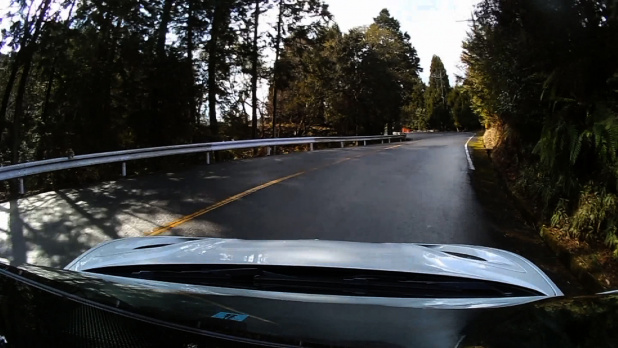 「公道を全開走行！新型ホンダ・NSXが京都嵐山の峠を走るッ!!」の13枚目の画像
