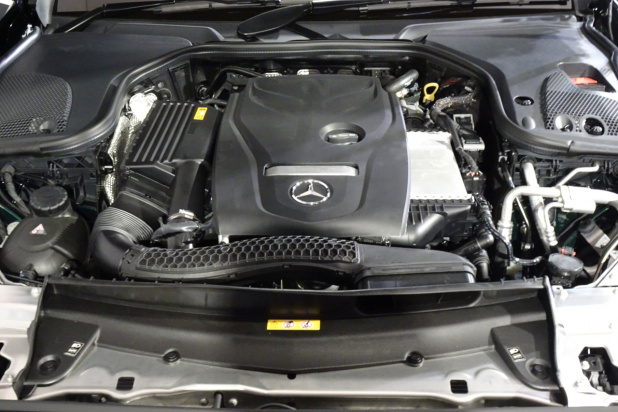 「【Mercedes-Benz E-class Coupe】車線変更も行う部分自動運転を搭載した新型Eクラス クーペ登場」の9枚目の画像
