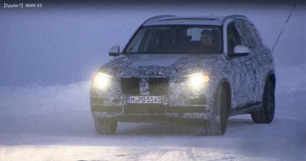 「豪雪で爆走のBMW X5次期型、実車は意外とクーペっぽい!?」の2枚目の画像