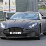 キング・オブ・アストンマーティン！650馬力の「ヴァンキッシュ」次期型、マットブラック仕様で出現 - Aston Martin DB11 S Vanquish 1