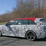レッドカラーが刺激的！アウディRS4次期型、パナメーラターボのエンジン移植で460馬力へ向上！ - Audi RS4 Avant red 5
