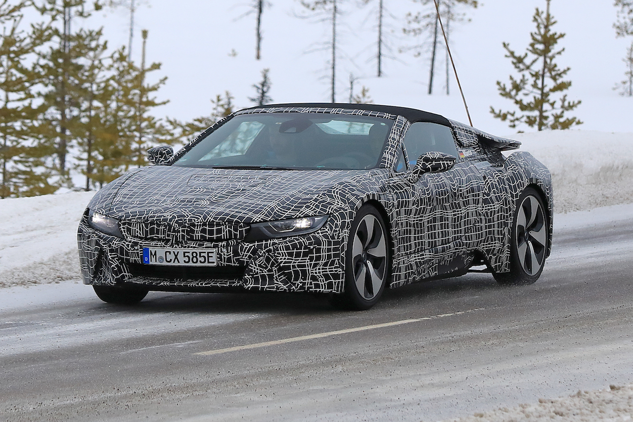 400馬力の強力バッテリーを搭載するbmw I8改良型は クーペとスパイダーが同時公開 Clicccar Com