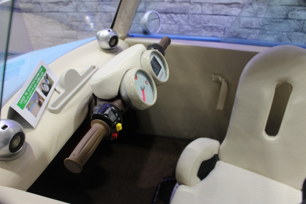「公道走行なるか!? 布製ボディのキュートな超小型EV「rimOnO」【人とくるまのテクノロジー展】」の1枚目の画像