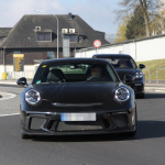 スペシャルモデル、それとも新型「911 R」？ 謎のポルシェ・911 GT3の正体は？ - Porsche 911 2