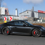 スペシャルモデル、それとも新型「911 R」？ 謎のポルシェ・911 GT3の正体は？ - Porsche 911 4