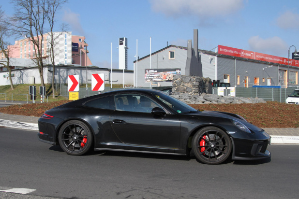 「スペシャルモデル、それとも新型「911 R」？ 謎のポルシェ・911 GT3の正体は？」の4枚目の画像