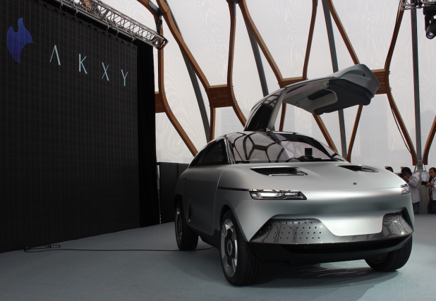「旭化成が「走るEVコンセプトカー」の「AKXY（アクシー）」を初公開、同社の自動車技術、部品の見本市」の9枚目の画像